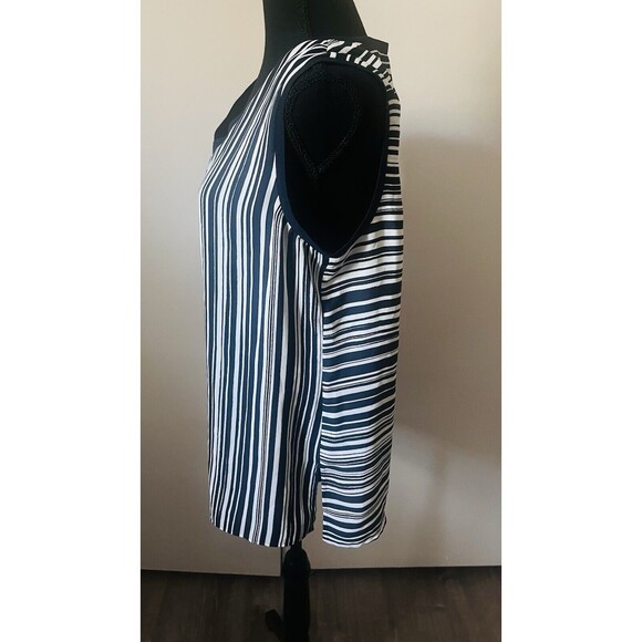 Black Label by Chico's Navy Striped V-Neck‎ Sleeveless Top Womens Size M Blouse - Picture 4 of 7